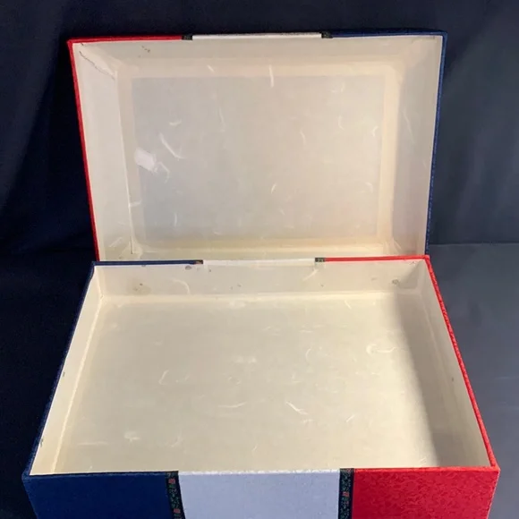 Asian inspired gift box red/white/blue paper lined - Picture 5 of 16